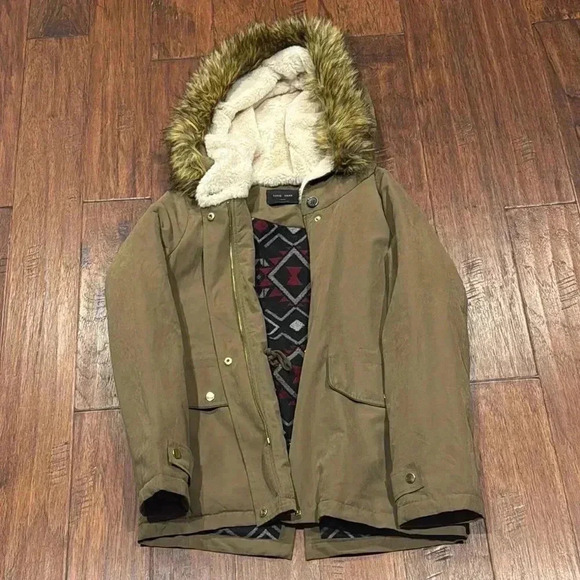 Large LOVE TREE Military Green Hooded Fur Coat - Picture 12 of 12